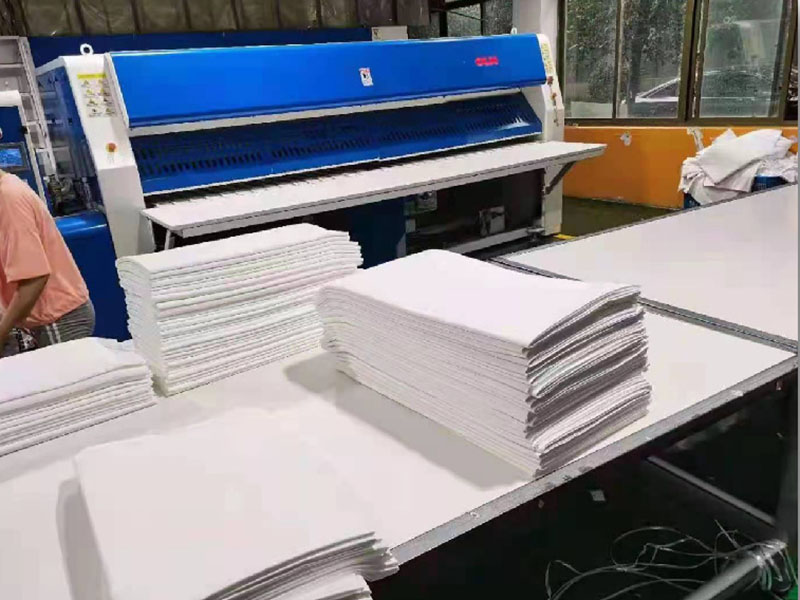 榕城高速熨烫机-01